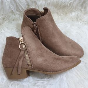 2Y Dusty Rose Booties